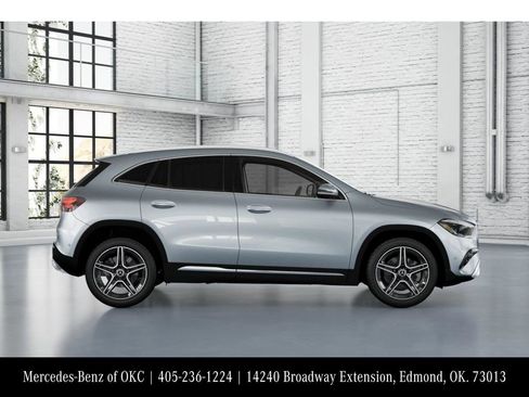 New 2026 Mercedes-Benz GLA 250 4MATIC image 2
