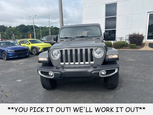 Used 2021 Jeep Wrangler Unlimited Sahara AWD/4WD image 15