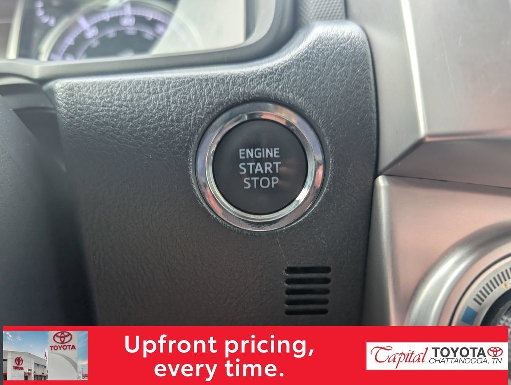 Used 2023 Toyota 4Runner Limited AWD/4WD image 21