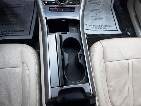 Used 2019 Lincoln MKZ Reserve image 24