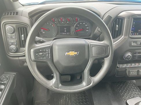 Used 2023 Chevrolet Silverado 1500 Custom AWD/4WD image 15