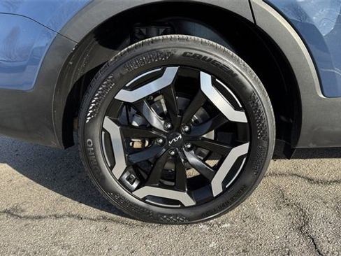 Used 2023 Kia Telluride S image 9