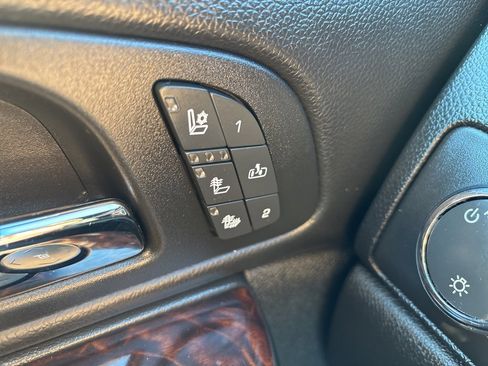 Used 2014 GMC Yukon Denali image 27