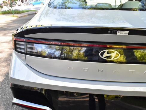 Used 2025 Hyundai Sonata SEL FWD image 37