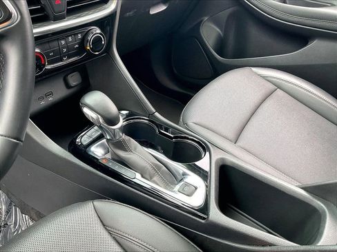 Used 2024 Buick Encore GX Sport Touring AWD/4WD image 19