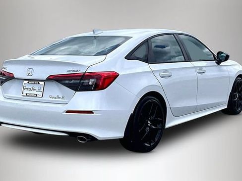 Used 2023 Honda Civic Sport image 5