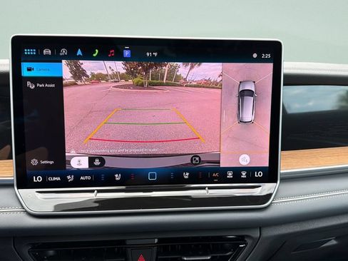 New 2026 Volkswagen Tiguan SEL R-Line AWD/4WD image 15