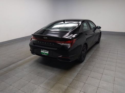 Used 2023 Hyundai Elantra SEL FWD image 9
