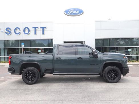 Used 2026 Chevrolet Silverado 3500 LTZ w/ Trail Boss Package AWD/4WD image 18
