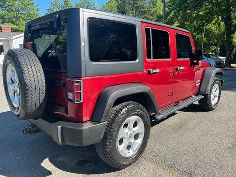 Used 2013 Jeep Wrangler Unlimited Sport AWD/4WD image 14