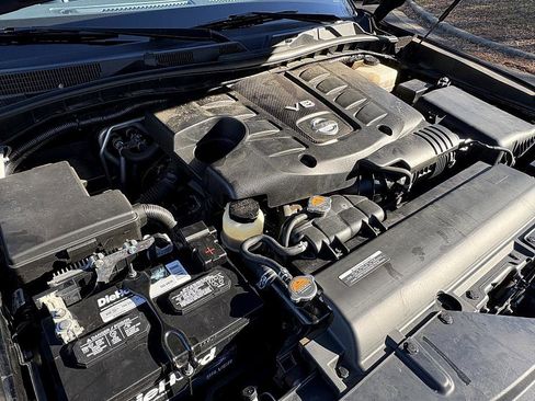 Used 2020 Nissan Armada SL image 27