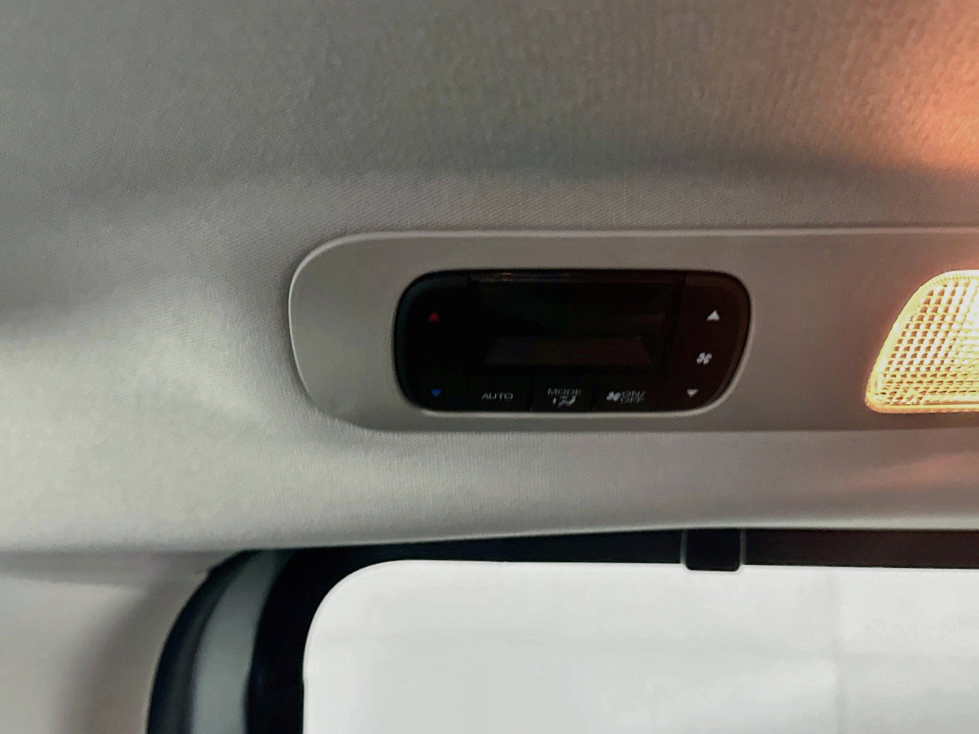 Used 2025 Honda Odyssey EX-L image 26