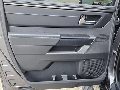 New 2025 Toyota Tundra Platinum AWD/4WD image 11