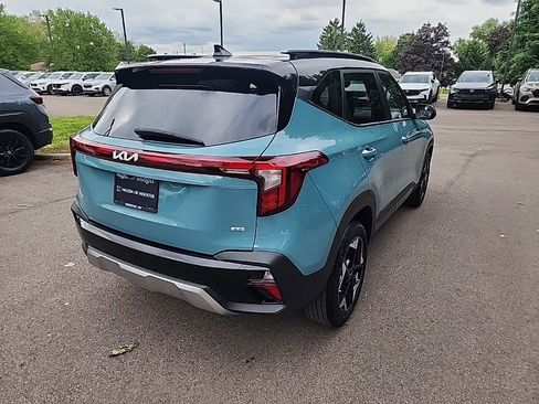 Used 2025 Kia Seltos S AWD/4WD image 5