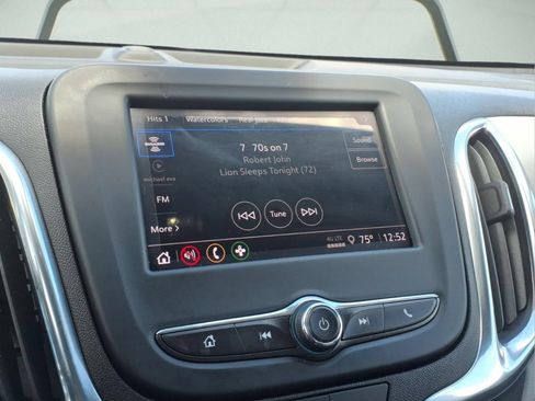 Certified 2024 Chevrolet Equinox LS w/ LS Convenience Package FWD image 16
