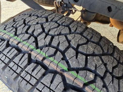 Used 2024 Ford F150 Lariat w/ FX4 Off-Road Package image 13