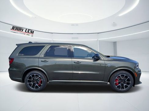 New 2026 Dodge Durango SRT Hellcat w/ Trailer Tow Group IV AWD/4WD image 2