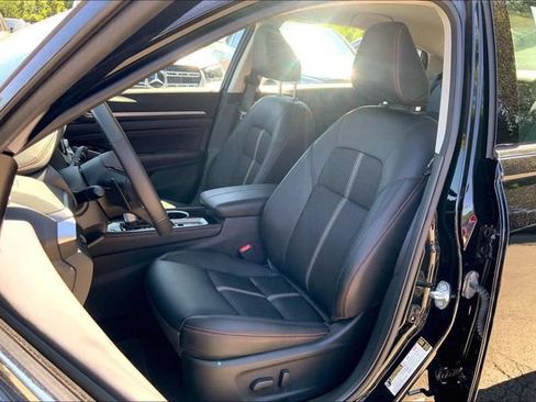 Used 2023 Nissan Altima 2.5 SR AWD/4WD image 6