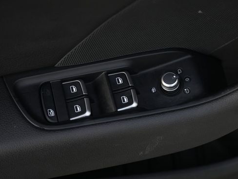 Used 2016 Audi A3 e-tron Premium Plus image 26