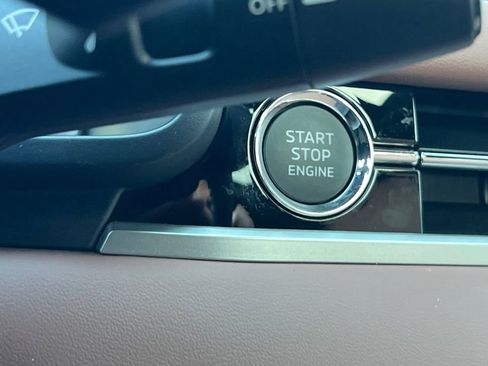 New 2026 Mitsubishi Outlander SEL image 25