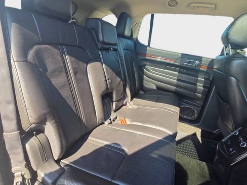Used 2016 Lincoln MKT AWD image 14