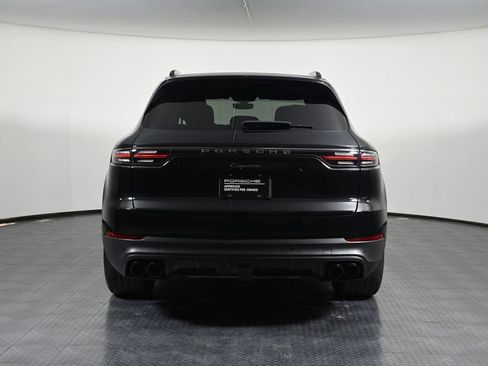 Used 2023 Porsche Cayenne Platinum Edition AWD/4WD image 11