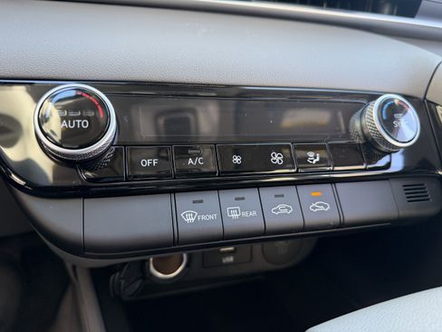 New 2026 Hyundai Elantra Blue image 32