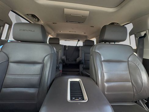 Used 2019 GMC Yukon Denali w/ Denali Ultimate Package AWD/4WD image 2