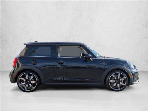 Used 2024 MINI Cooper S image 4