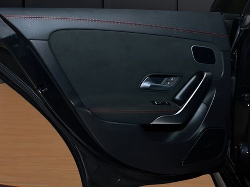 Used 2023 Mercedes-Benz CLA 35 AMG 4MATIC image 22