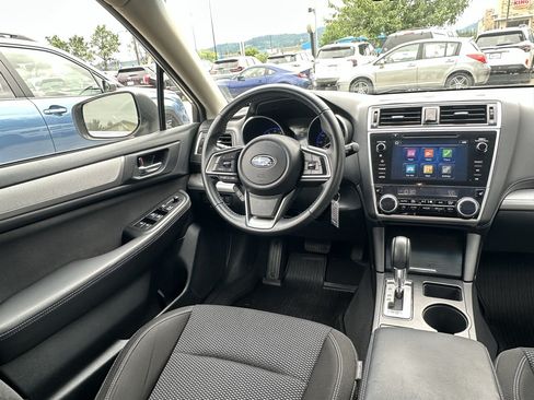 Used 2018 Subaru Outback 2.5i Premium AWD/4WD image 9