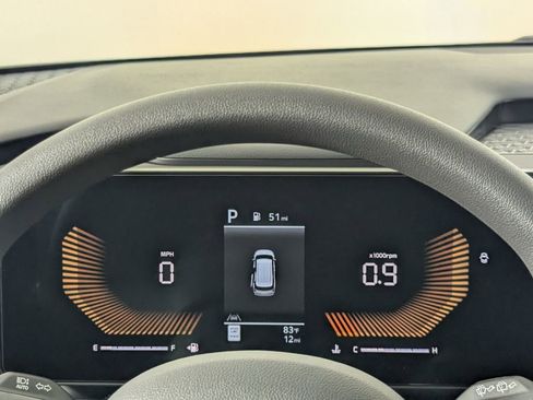 New 2026 Kia Carnival LX FWD image 17