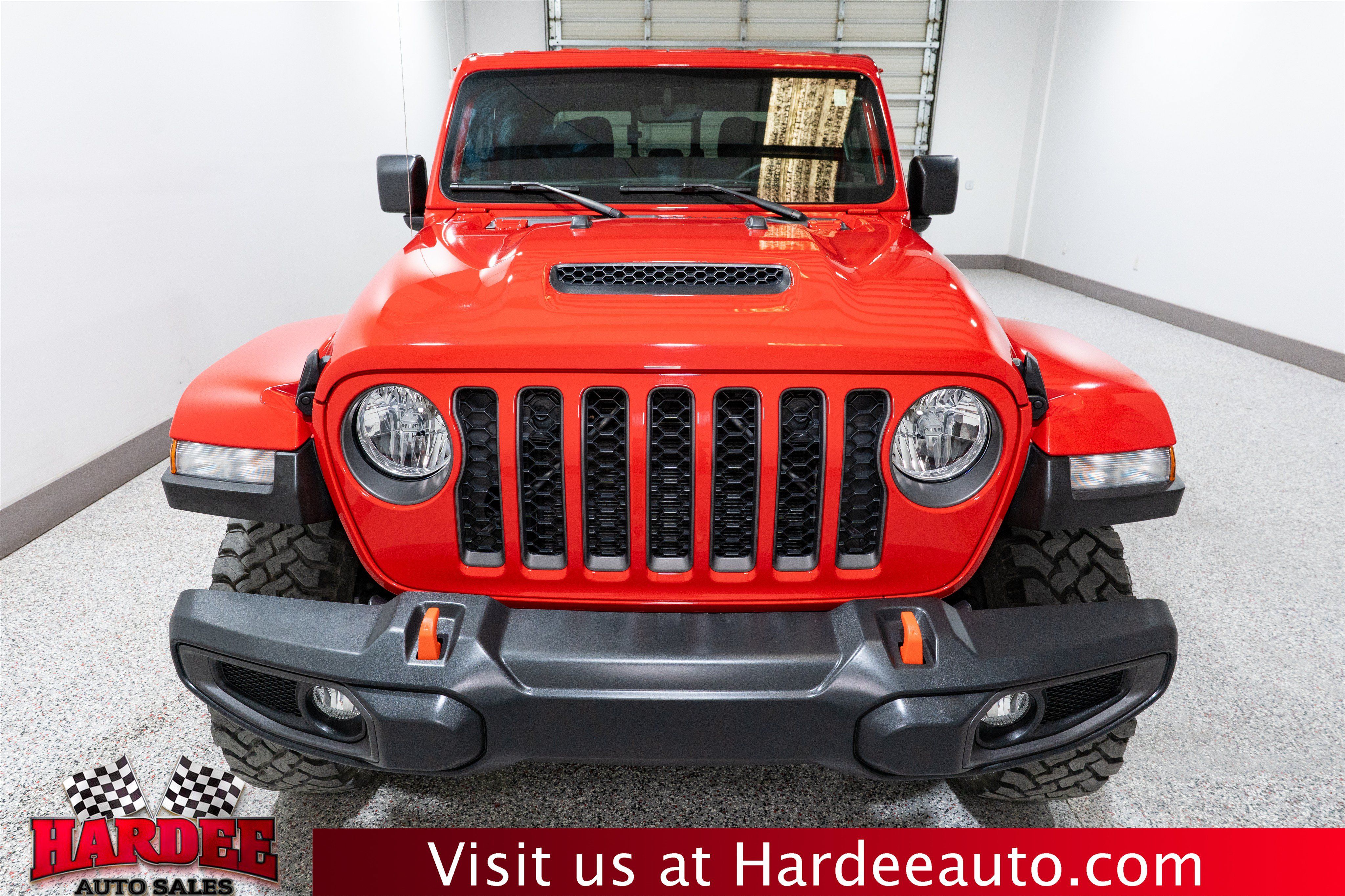 Used 2023 Jeep Gladiator Mojave w/ Cold Weather Group AWD/4WD image 7