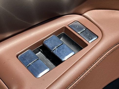 New 2026 Lincoln Navigator Reserve AWD/4WD image 27