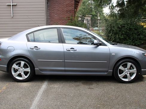 Used 2004 MAZDA MAZDA3 s FWD image 11