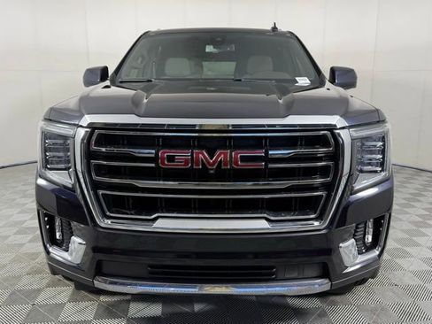 Used 2022 GMC Yukon SLT w/ SLT Luxury Package image 14