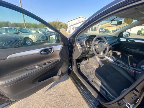 Used 2018 Nissan Sentra S image 17