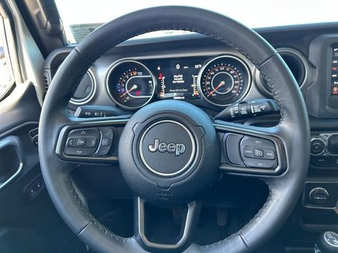 Used 2021 Jeep Wrangler Unlimited Sport image 12