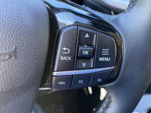 Certified 2025 Ford Escape Platinum image 33