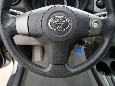 Used 2011 Toyota RAV4 2WD w/ Base L4 Extra Value Pkg image 25