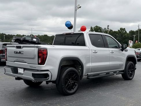 Used 2022 GMC Sierra 1500 Elevation w/ Elevation Premium Package AWD/4WD image 4