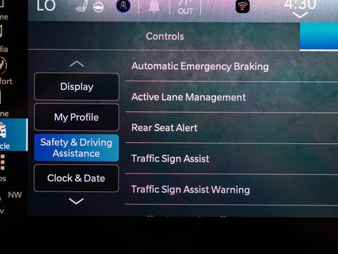 New 2026 Jeep Grand Cherokee Altitude image 18