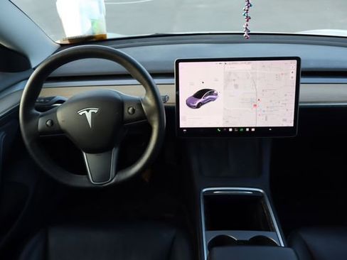 Used 2021 Tesla Model 3 Standard Range Plus RWD image 8