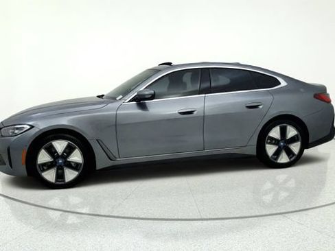 Used 2023 BMW i4 eDrive35 w/ Premium Package RWD image 7