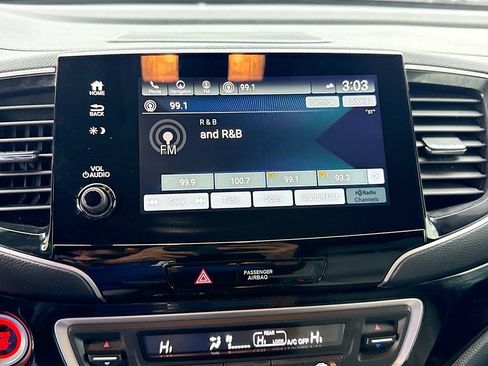 Used 2020 Honda Passport Touring image 16