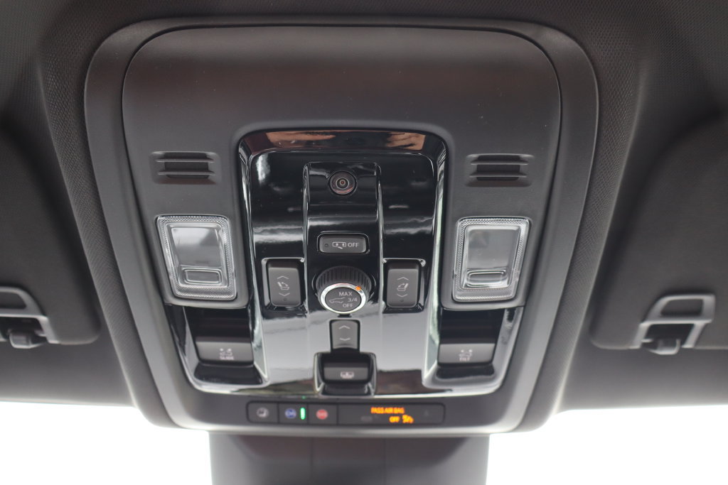 New 2027 Chevrolet Suburban RST w/ Advanced Technology Package AWD/4WD image 21