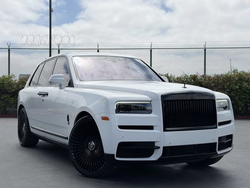 Used 2021 Rolls-Royce Cullinan AWD/4WD image 11