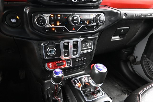 Used 2023 Jeep Wrangler Rubicon w/ LED Lighting Group AWD/4WD image 43