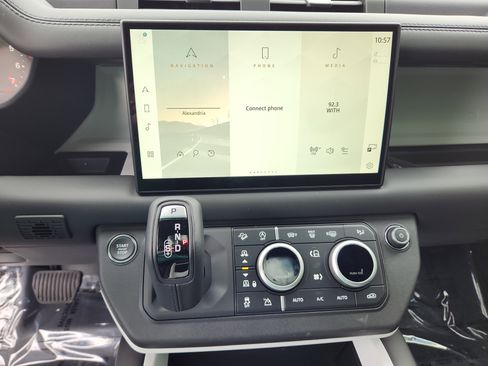 New 2025 Land Rover Defender 110 S image 15