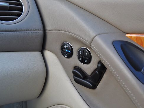 Used 2007 Mercedes-Benz SL 550 image 14